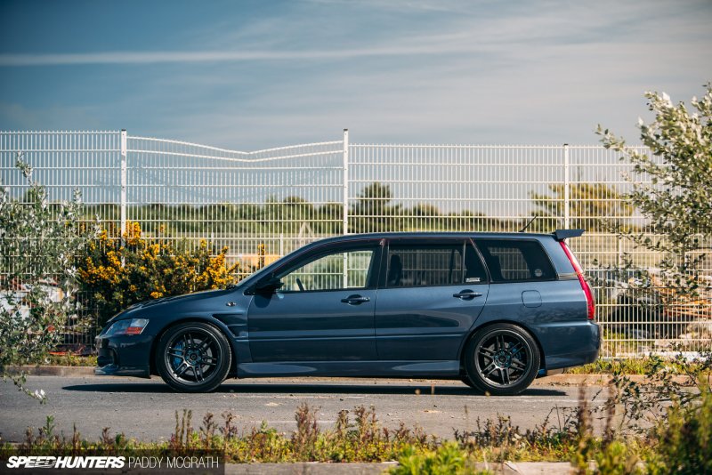 Mitsubishi Lancer EVO 9 Wagon