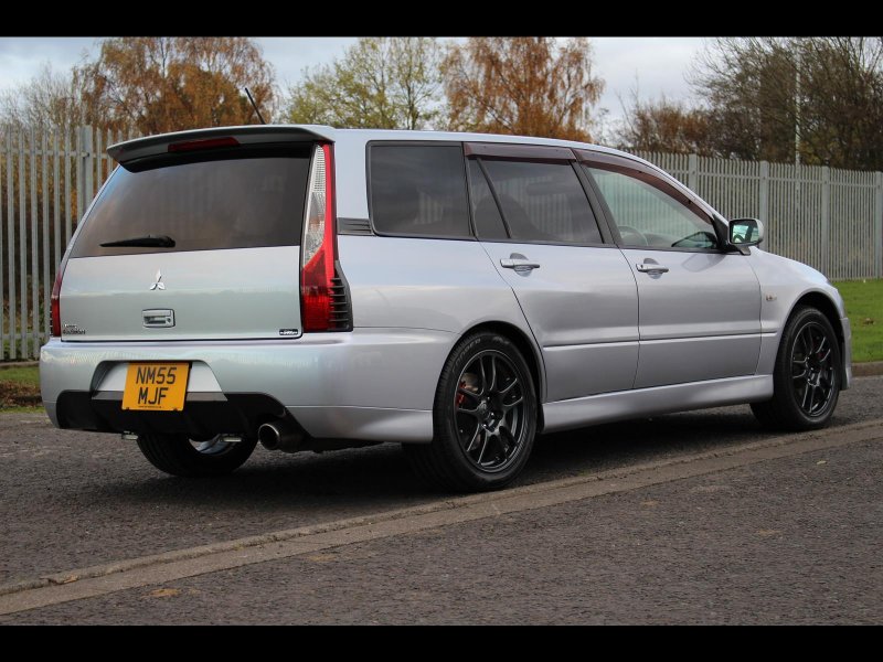 Лансер 9 Wagon
