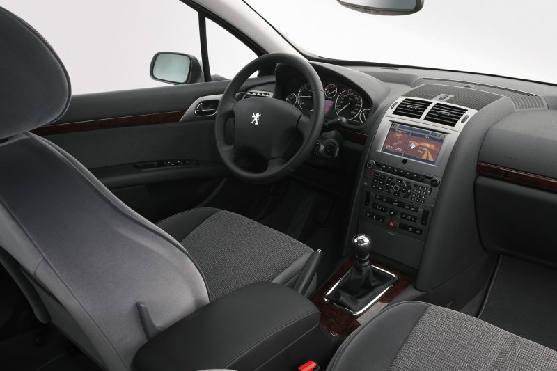 Peugeot 407 2006 салон