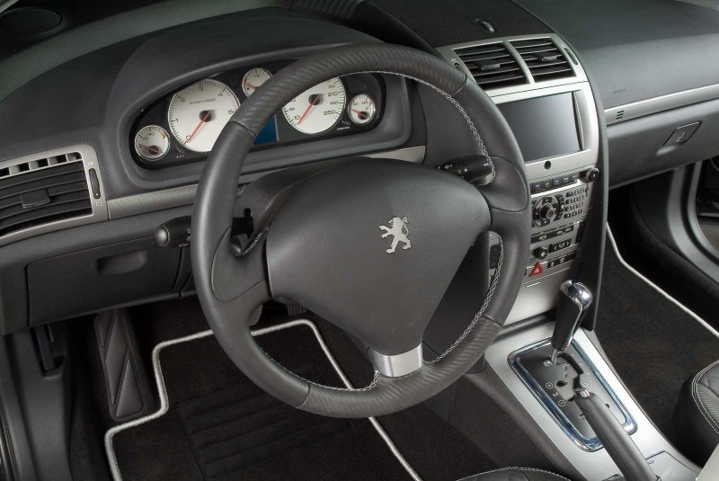 Peugeot 407 2005 салон