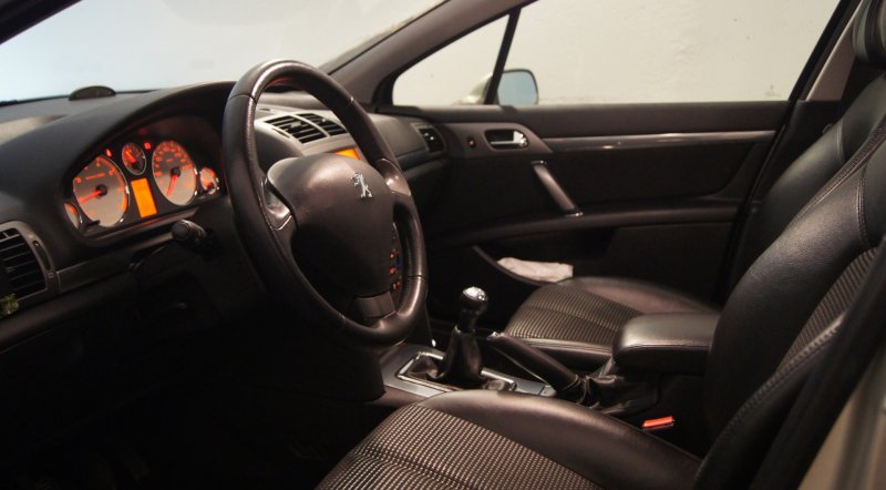 Peugeot 407 салон
