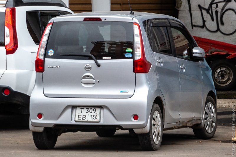 Nissan DAYZ выхлоп