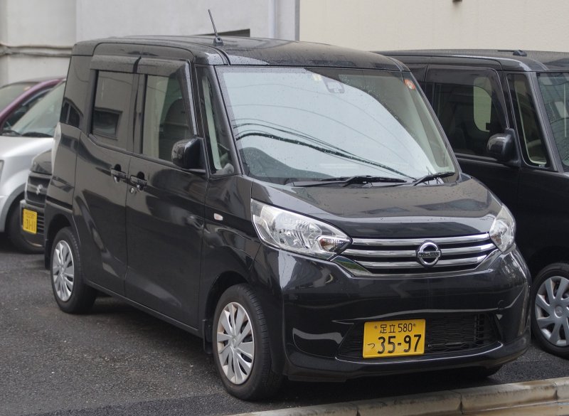 Nissan DAYZ Roox