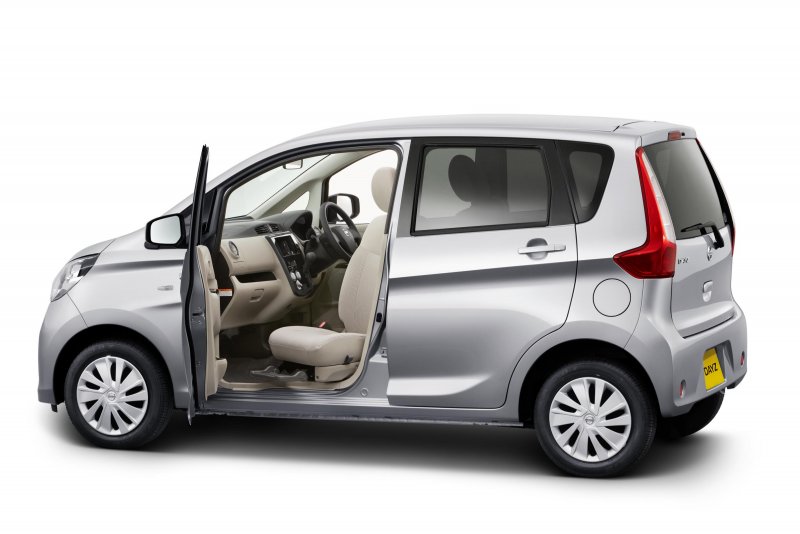 Nissan DAYZ 2013