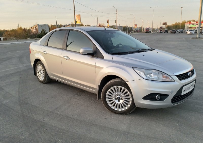 Ford Focus 2 sedan Titanium