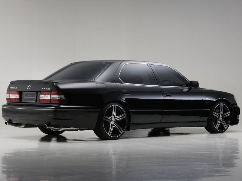 Lexus лс 400