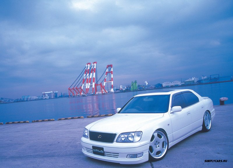 Lexus лс 400