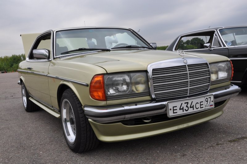 Mercedes Benz w123 AMG