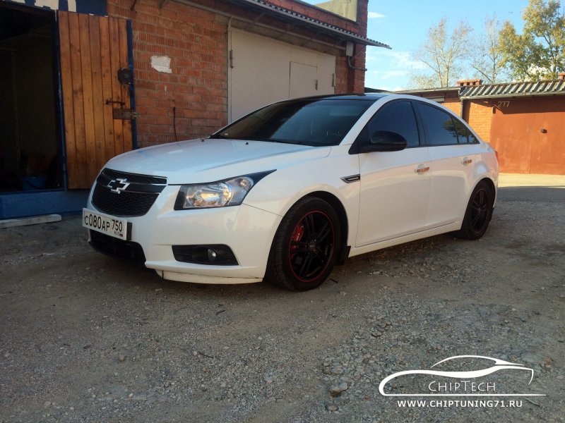 Cruze Chevrolet 1.8 седан обвес