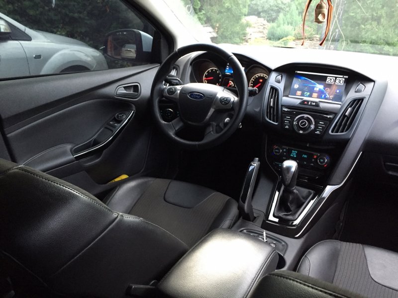 Ford Focus 3 седан салон