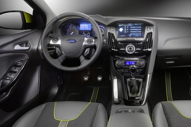 Ford Focus 3 универсал салон