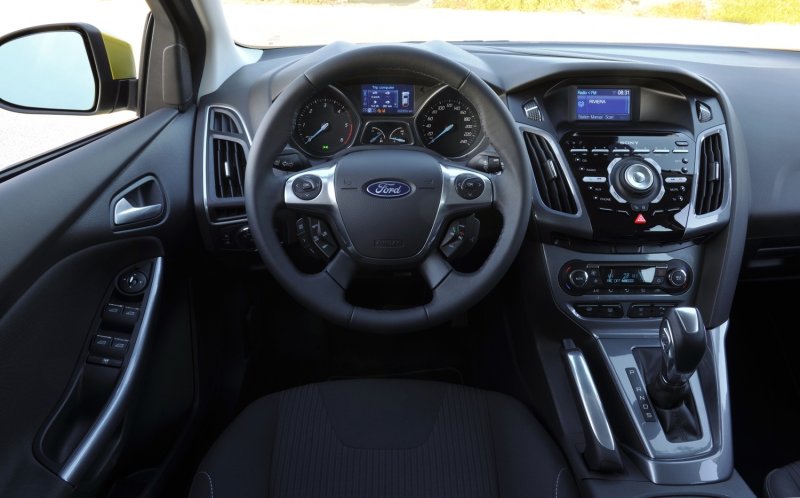 Ford Focus 3 хэтчбек салон