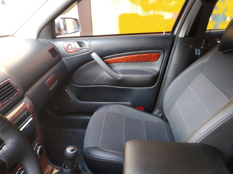 Перетяжка салона Octavia Tour