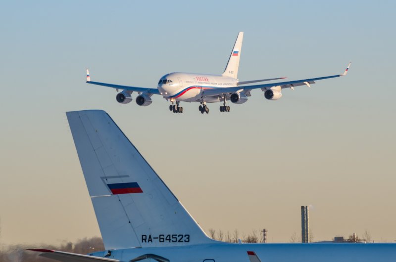 Ил 97 300