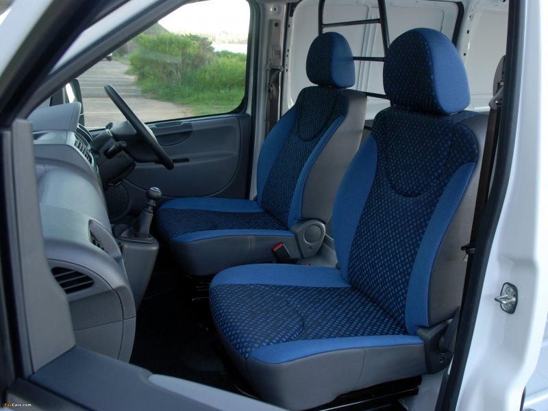 Fiat Scudo, 2004 салон