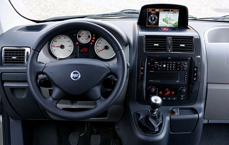 Fiat Scudo, 2004 салон