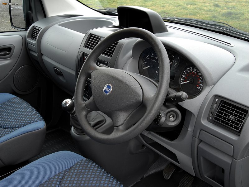 Fiat Scudo, 2004 салон