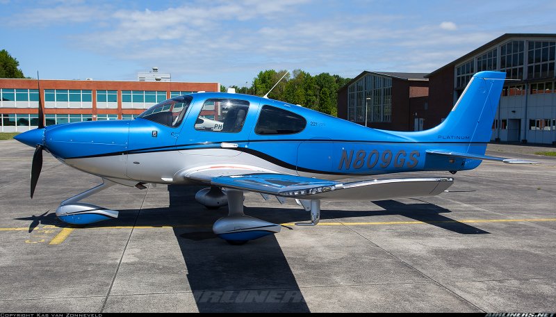 Cirrus sr22 g6