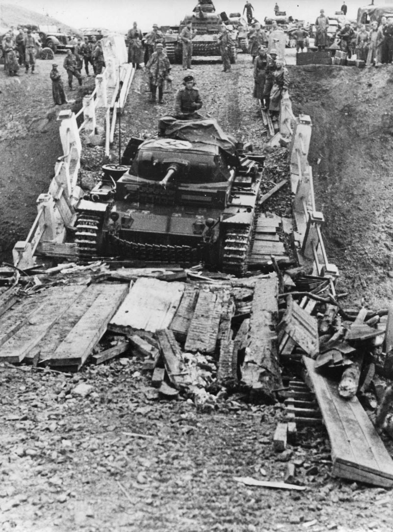 Танковая колонна 1941
