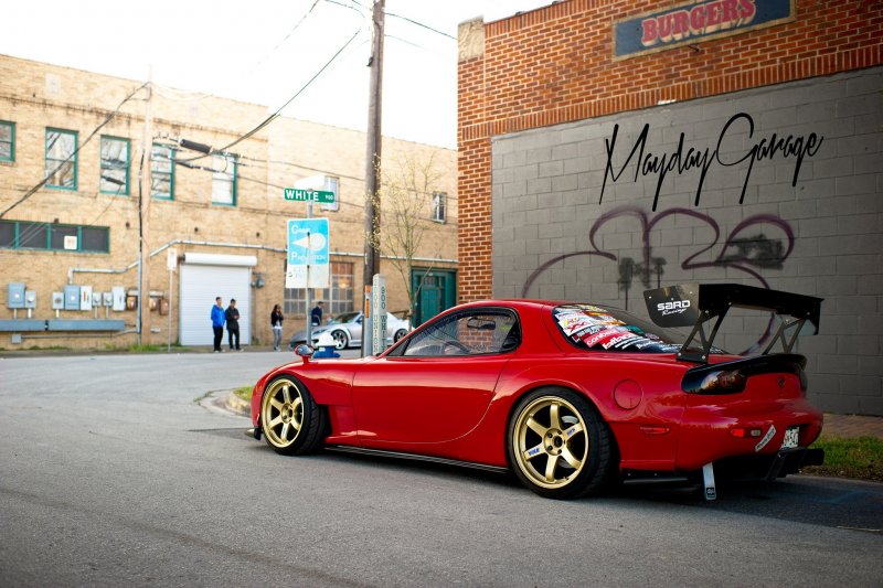 Спортивная Mazda RX-7