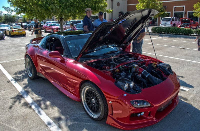 Mazda RX-7 тюнингованная