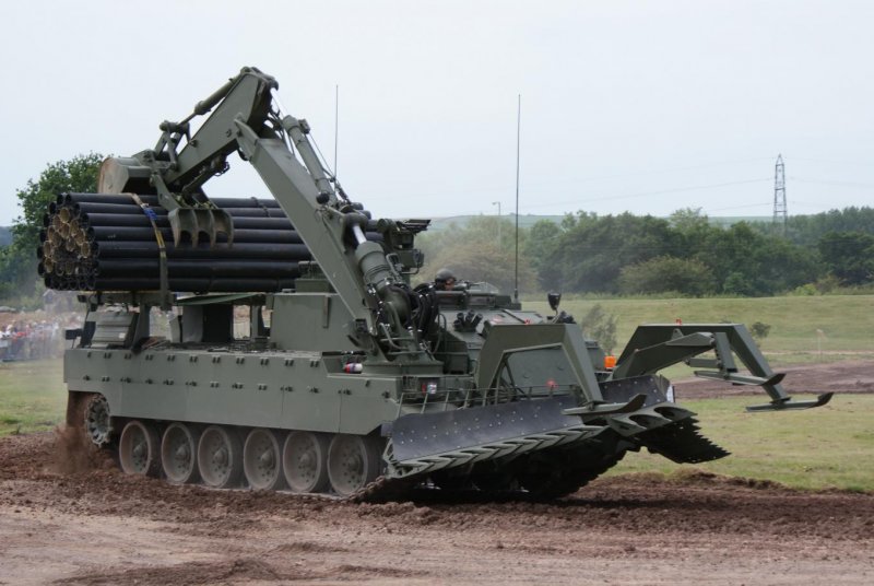 Бронированная машина разграждения ИМР-2