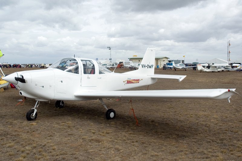 Самолет м-16