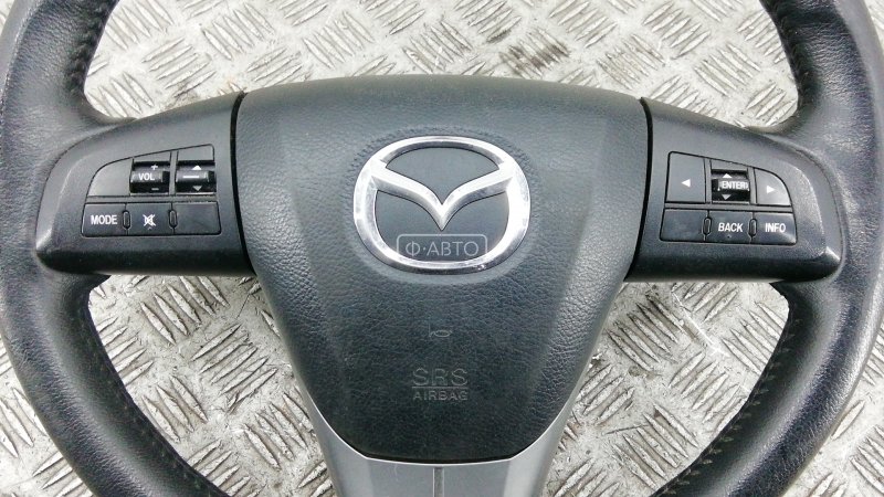 Mazda 3 i (BK) (2003 - 2008) салон