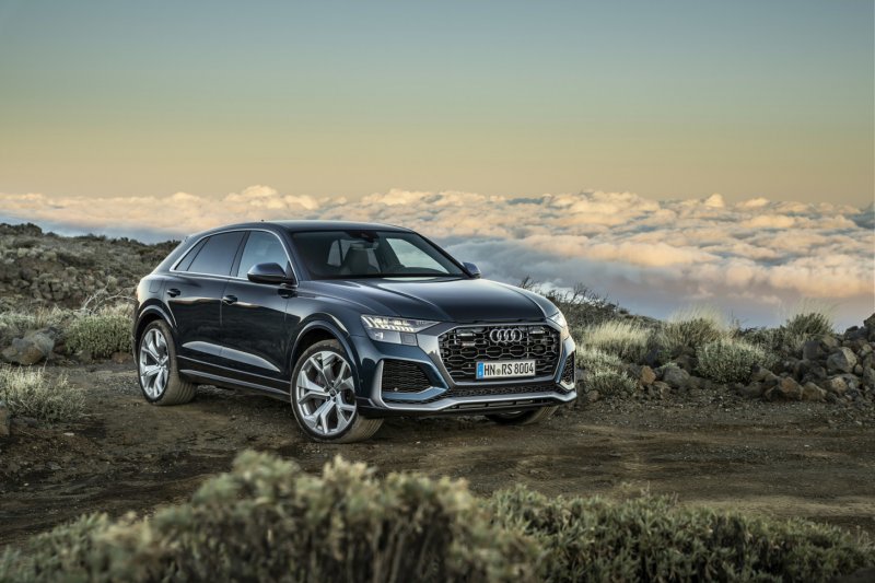 Audi RS q8 2016