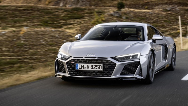 Ауди rs8 2020