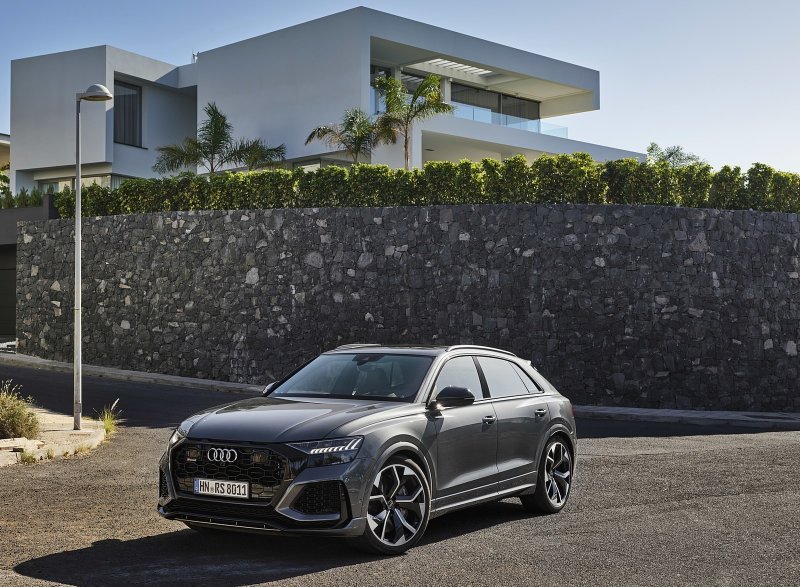 Ауди q7 2020 Black