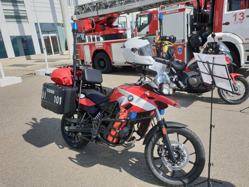 Пожарно-спасательный мотоцикл BMW f800gs
