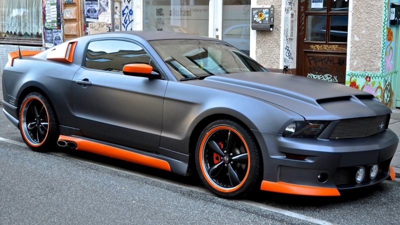 Ford Mustang тюнингованный