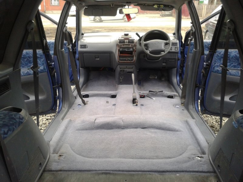 Toyota ipsum 1997 салон