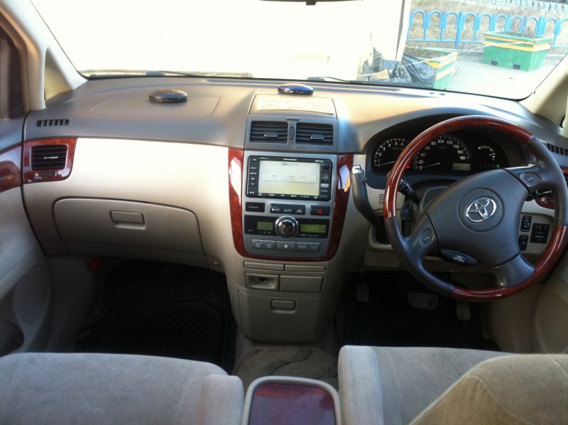 Toyota ipsum, 2002 г.в