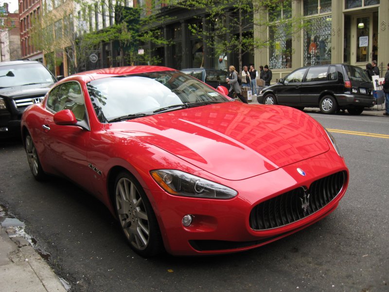 Maserati Gran Turismo Red