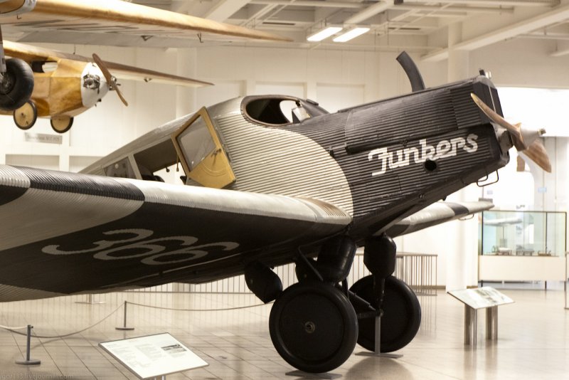 Junkers f 13 inside