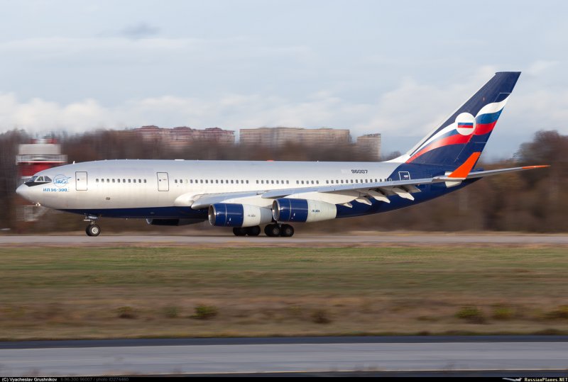 Ил-96-300пу ra-96022 модель