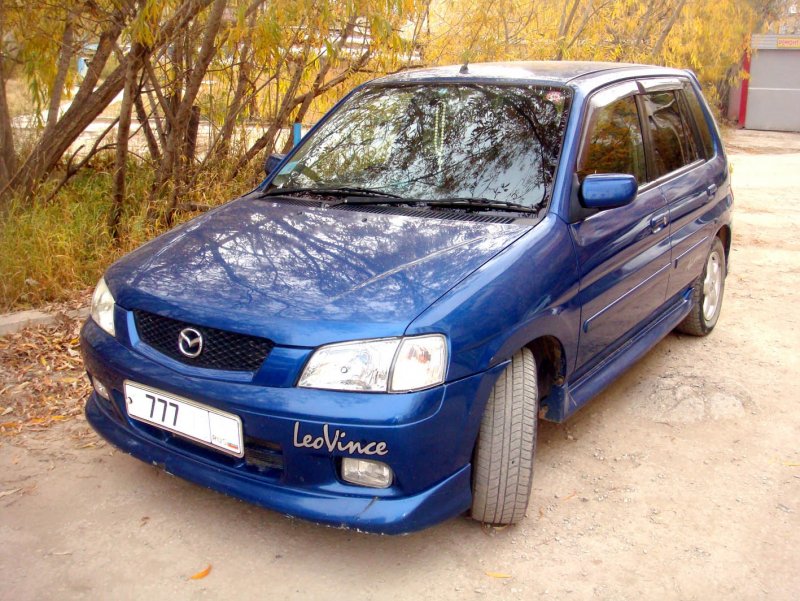 Мазда Демио 2001г
