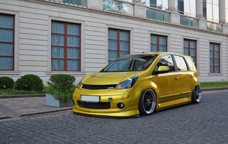 Nissan Note 1 stance