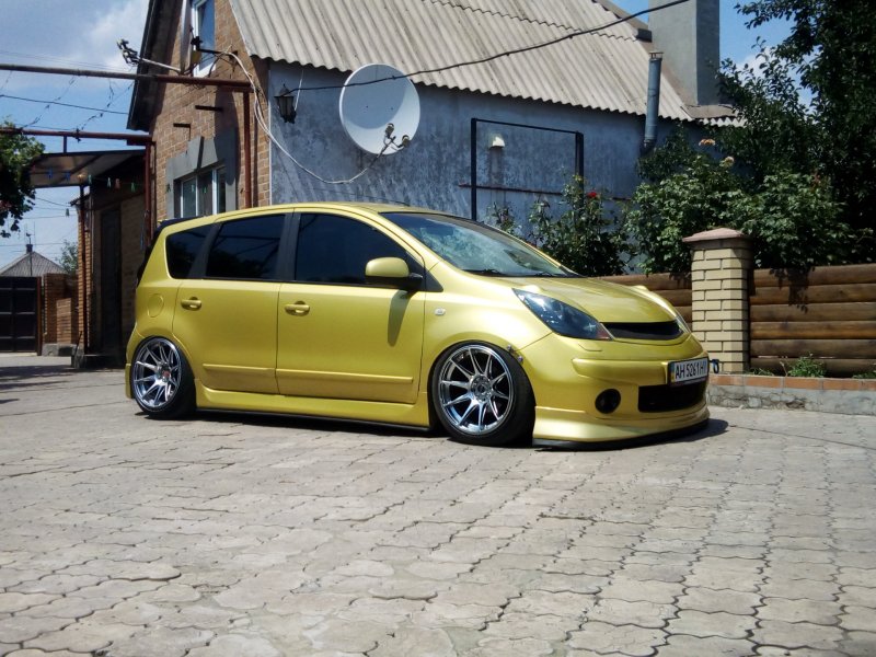 Nissan Note r18