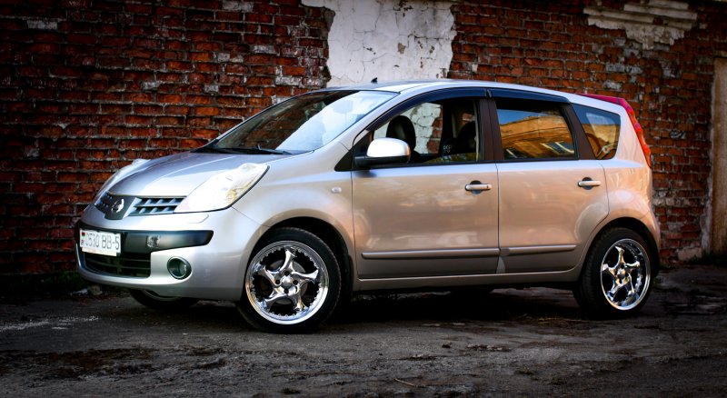 Nissan Note r18