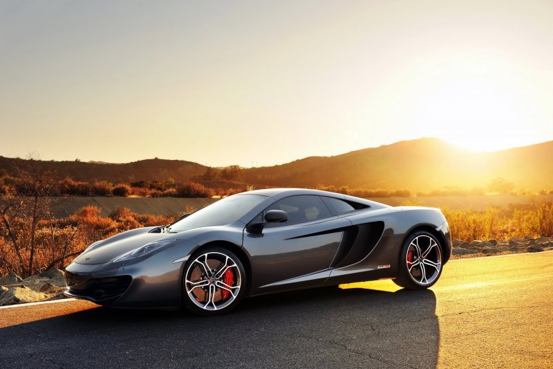 MCLAREN mp4-12c