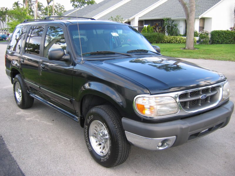 Ford Explorer 2