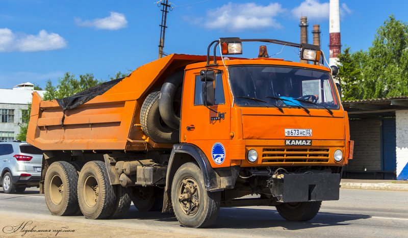 Грузовик КАМАЗ 5511