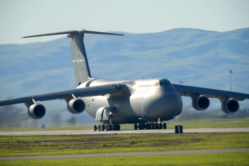 Lockheed c-5 Galaxy
