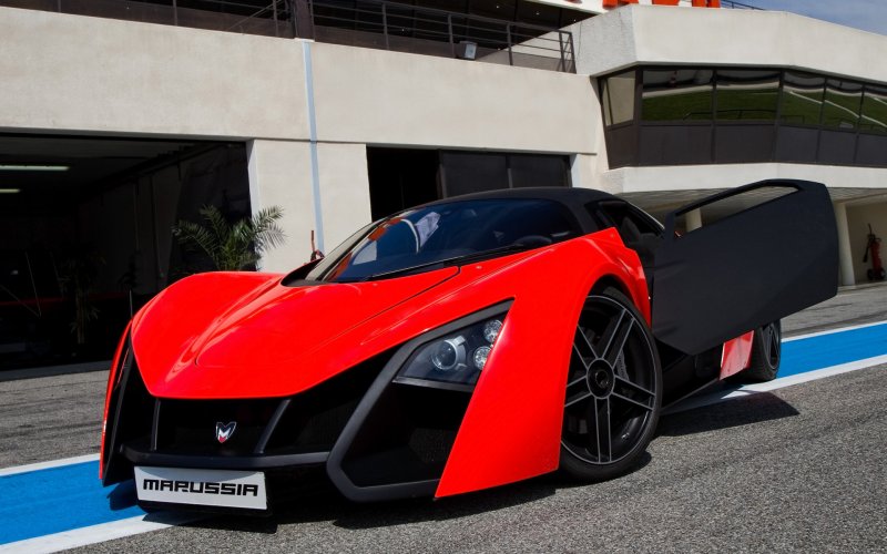 Спорткар Marussia b2