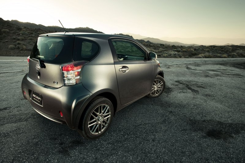 Toyota Scion 2012