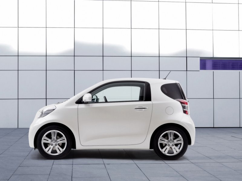 Toyota IQ 1.0 Л