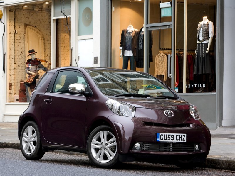 Toyota IQ 2009